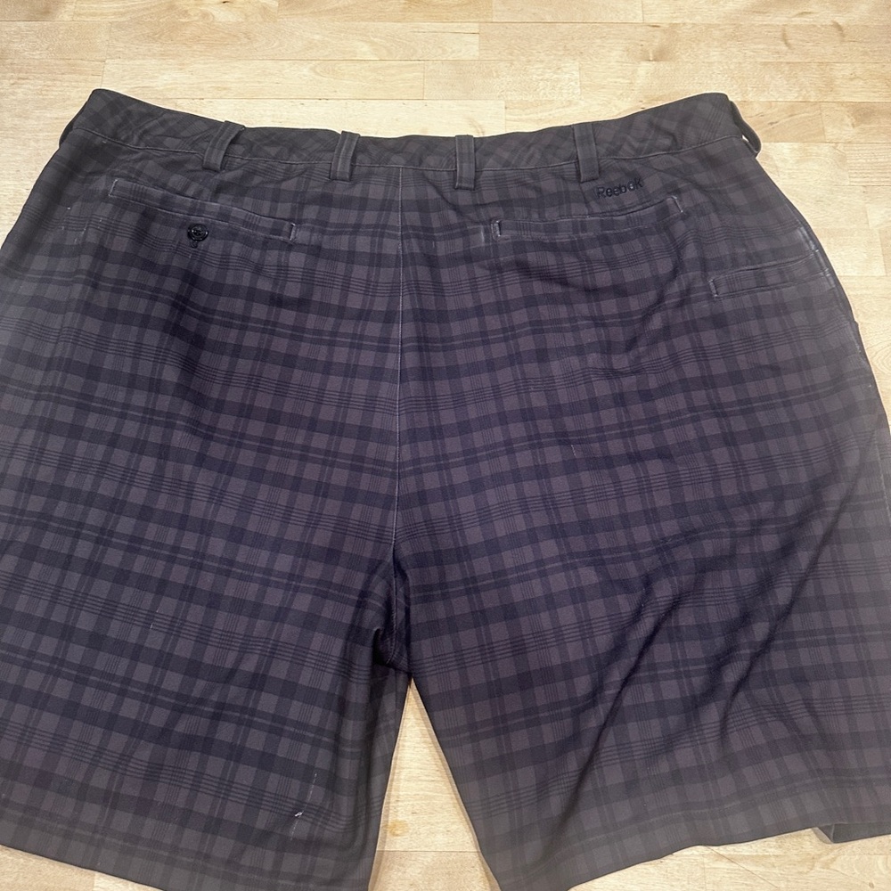 Reebok Black Flat Front Shorts Lightweight Casual Wear - Picture 4 of 4